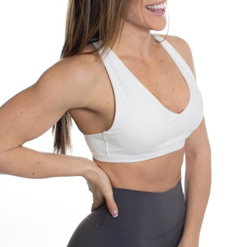 P'tula Veronica Sports Bra in WHITE